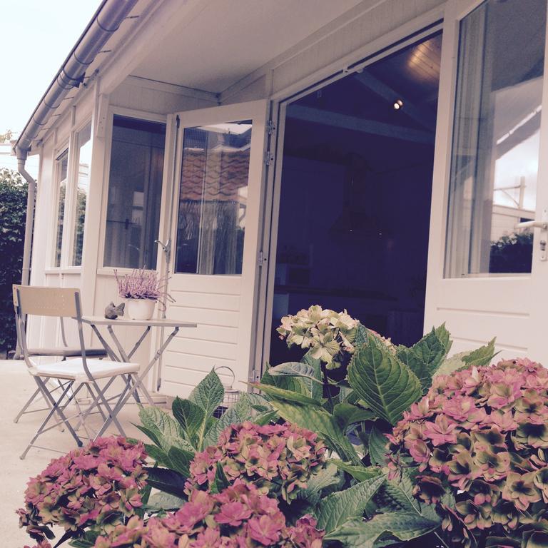 Casa de Férias Tiny House Madame Jeanette Zandvoort